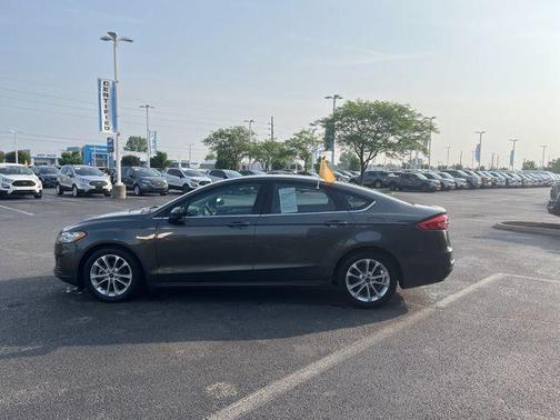 2020 Ford Fusion Hybrid SE