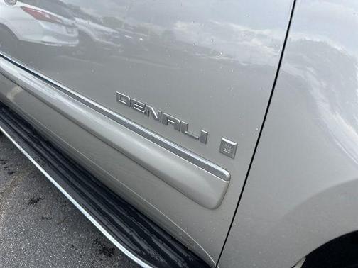 2007 GMC Yukon Denali