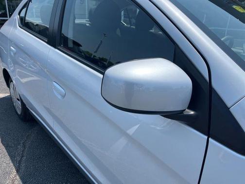 2024 Mitsubishi Mirage G4 LE