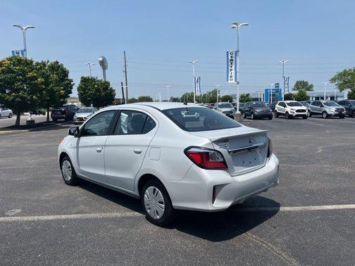 2024 Mitsubishi Mirage G4 LE