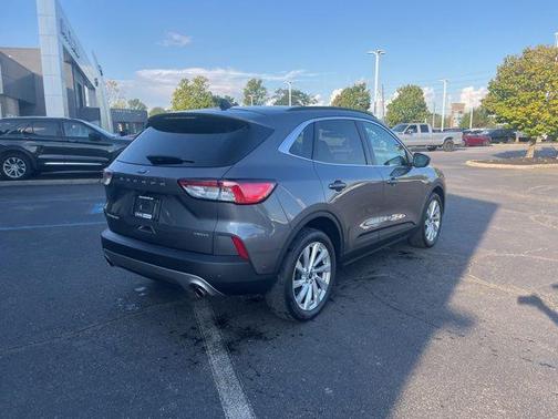 2022 Ford Escape Titanium