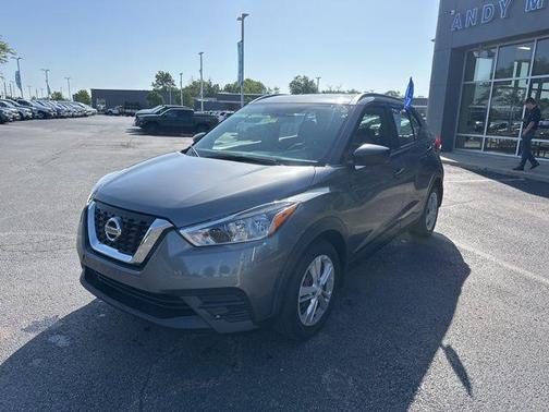 2019 Nissan Kicks S