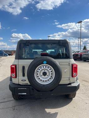 2025 Ford Bronco Base