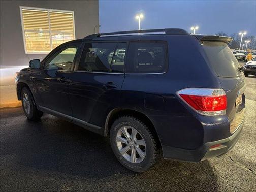 2011 Toyota Highlander Base