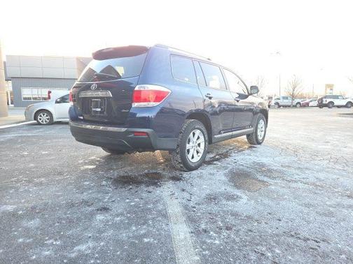 2011 Toyota Highlander Base