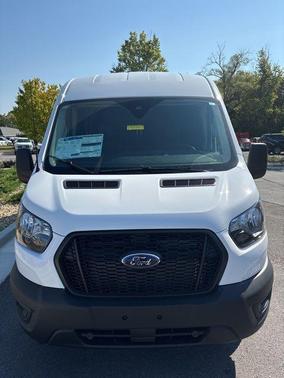 2025 Ford Transit-250 148 WB Medium Roof Cargo
