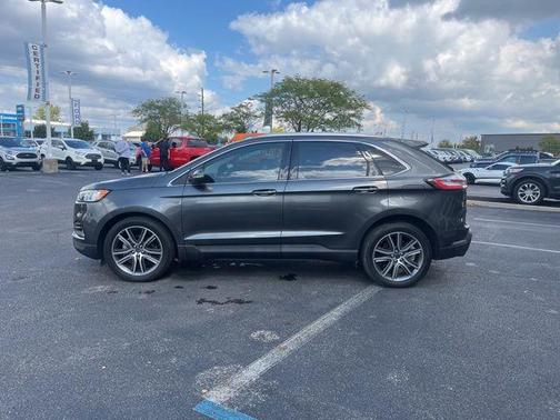 2019 Ford Edge Titanium