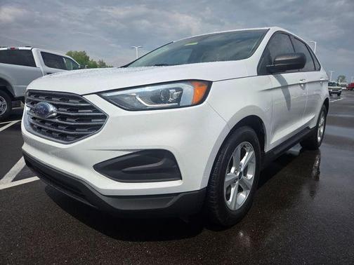 Oxford White 2019 Ford Edge SE