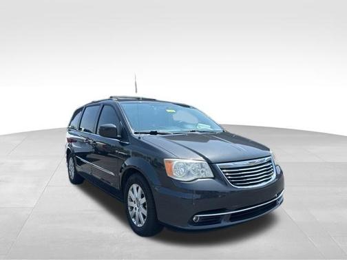 2012 Chrysler Town & Country Touring