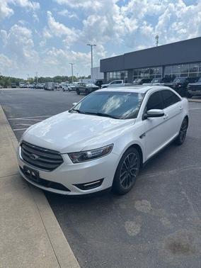 2019 Ford Taurus SEL