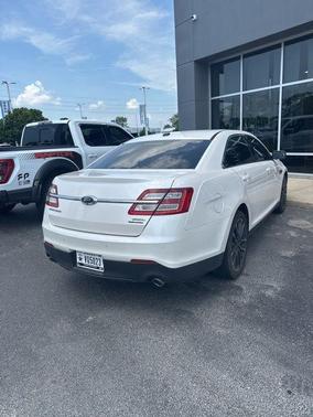 2019 Ford Taurus SEL