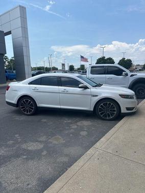 2019 Ford Taurus SEL