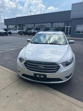 2019 Ford Taurus SEL