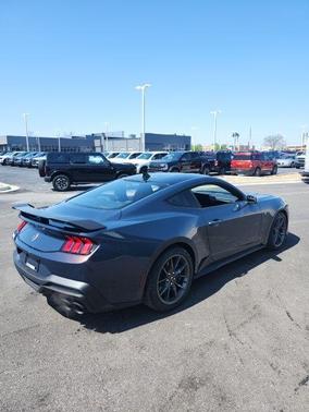 2025 Ford Mustang Dark Horse