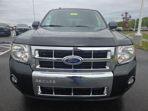 Tuxedo Black Metallic 2011 Ford Escape Limited
