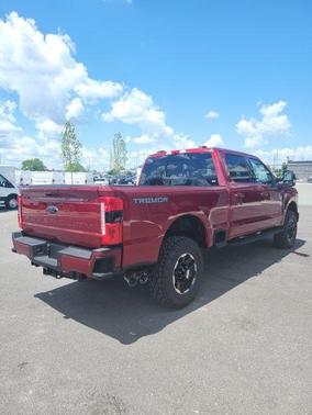 2025 Ford F-350 Lariat Super Duty