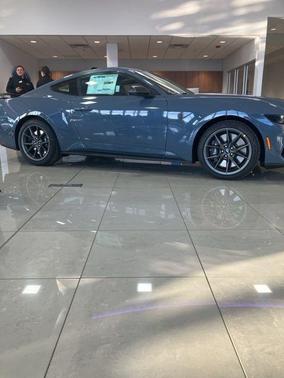 2025 Ford Mustang Dark Horse
