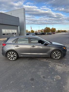 2019 Hyundai Elantra GT Base