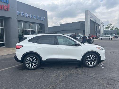 2020 Ford Escape SE Sport Hybrid