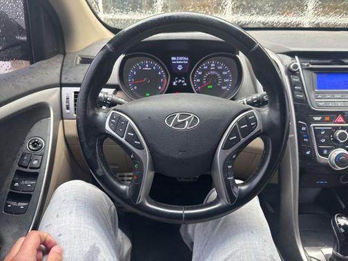 Black Noir Pearl 2013 Hyundai Elantra GT Base