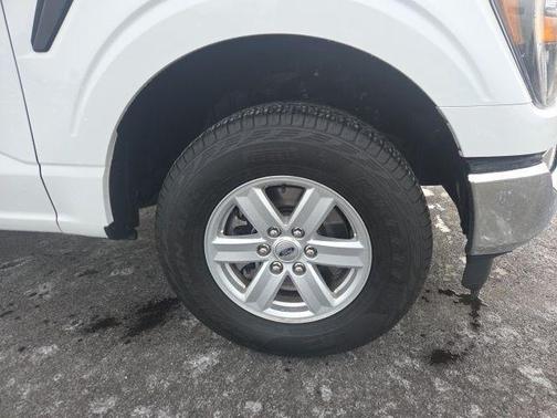 Oxford White 2023 Ford F-150 XL