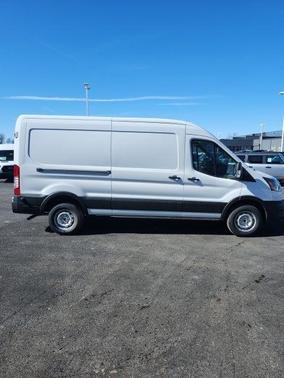 2025 Ford Transit-250 148 WB Medium Roof Cargo