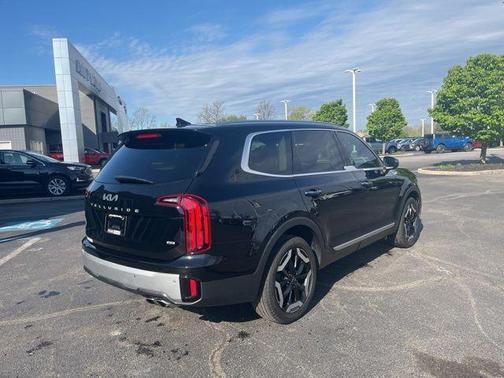 2023 Kia Telluride S