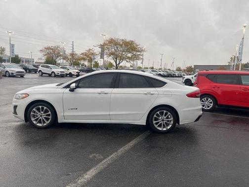 2019 Ford Fusion Hybrid SE