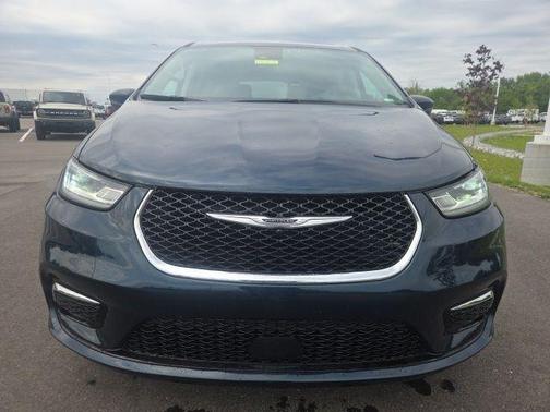 Blue Pearl 2023 Chrysler Pacifica Touring-L