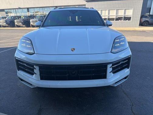 2025 Porsche Cayenne Base