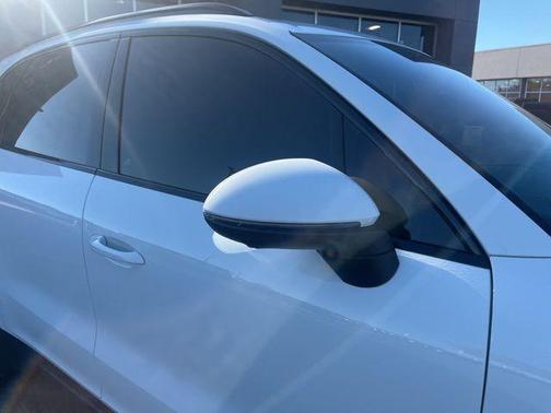 2025 Porsche Cayenne Base