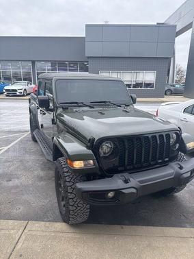 2022 Jeep Gladiator Sport