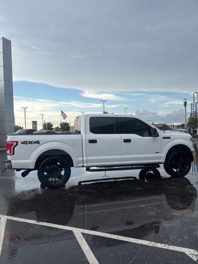 Oxford White 2017 Ford F-150 XLT