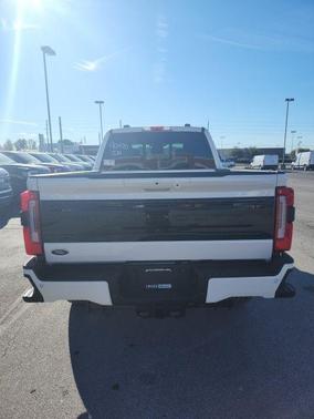2026 Ford F-250 Platinum