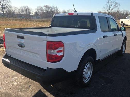 2022 Ford Maverick XL