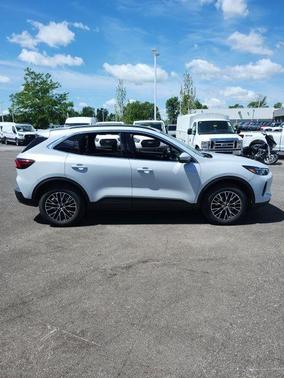 2025 Ford Escape PHEV