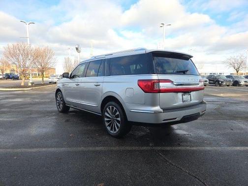 2019 Lincoln Navigator L Select