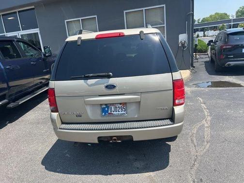 2005 Ford Explorer XLT