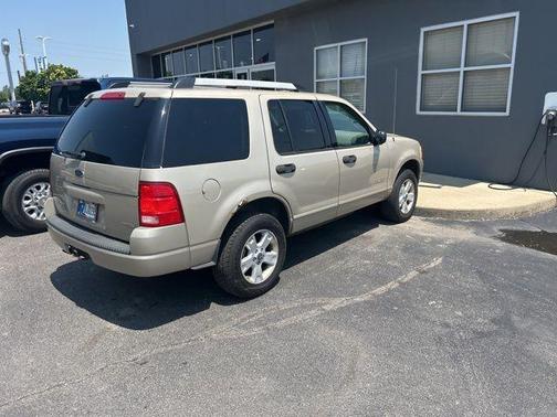 2005 Ford Explorer XLT