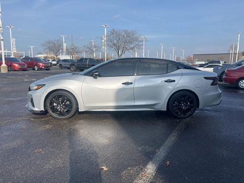 2021 Nissan Maxima SV