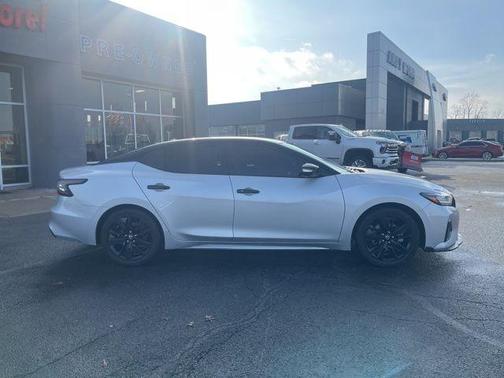 2021 Nissan Maxima SV