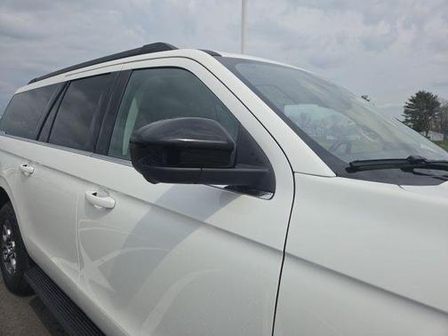White Metallic 2025 Ford Expedition Max Active