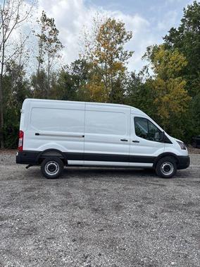 2025 Ford Transit-250 148 WB Medium Roof Cargo