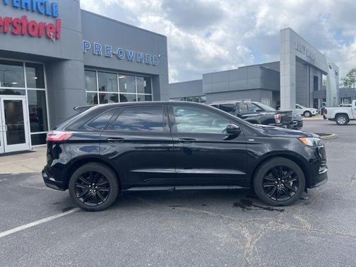 2022 Ford Edge ST Line