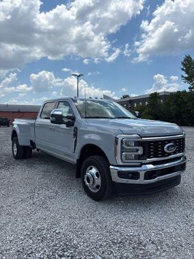 2025 Ford F-350 Lariat Super Duty