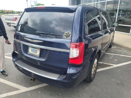 2013 Chrysler Town & Country Touring