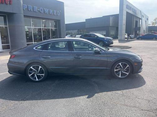 2022 Hyundai SONATA SEL Plus