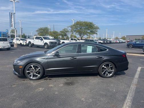 2022 Hyundai SONATA SEL Plus