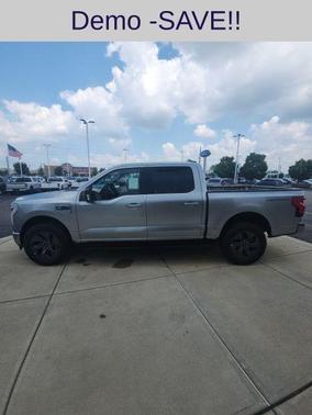 2025 Ford F-150 Lightning Flash