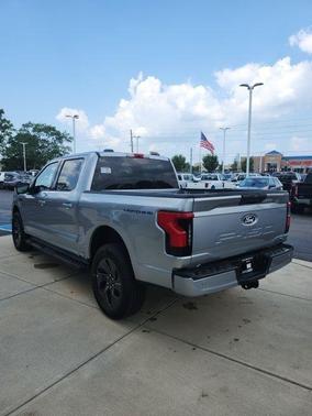 2025 Ford F-150 Lightning Flash